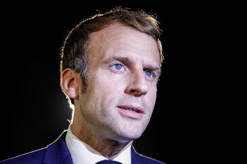 Елисейский дворец подтвердил, что Макрон проведет переговоры с Путиным и Зеленским