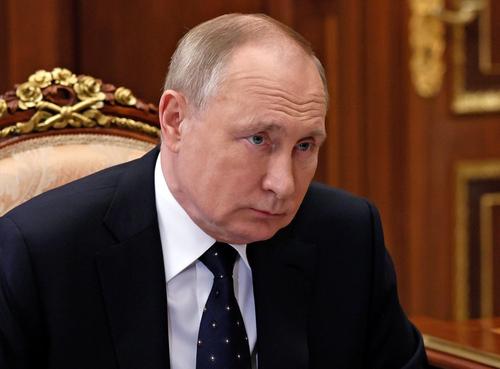 Путин призвал не прекращать плановую медпомощь для детей в период пандемии COVID-19
