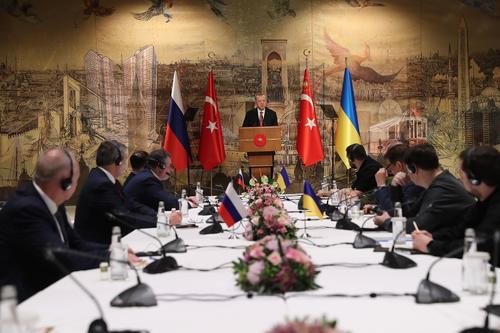 Представитель президента Турции Калын назвал сложной ситуацию с переговорами Москвы и Киева