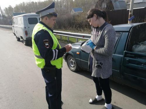В Челябинске с приходом весны начали штрафовать торговцев у обочин дорог