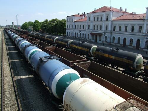 DPA информирует об исключении запрета на перевоз российской нефти из шестого пакета санкций ЕС