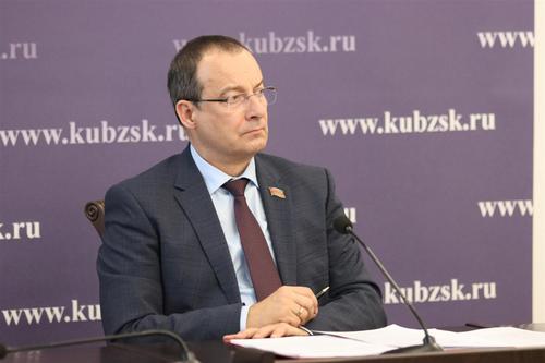 Председатель ЗСК Бурлачко рассказал о ключевых законах шестого созыва ЗСК