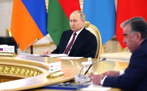 Путин заявил, что осенью пройдут несколько совместных военных учений ОДКБ