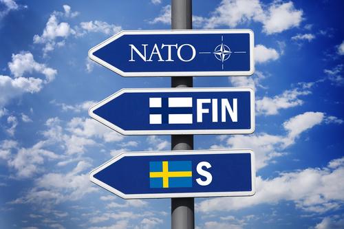 Политолог Ищенко: Финляндия и Швеция допускают серьезный просчет, делая ставку на НАТО