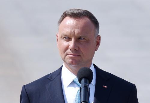 Президент Польши Дуда заявил о необходимости принять новые санкции против РФ, поскольку предыдущие неэффективны