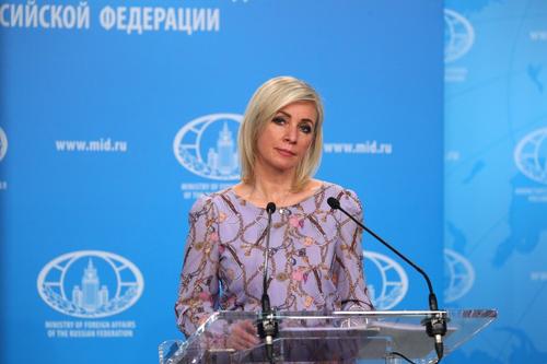 Захарова рассказала, как российских дипломатов за рубежом склоняют к предательству