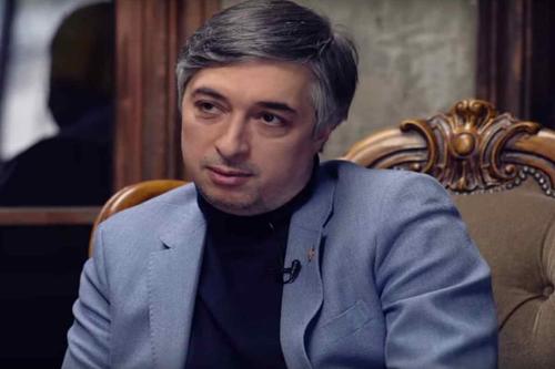 «Знаток» Ровшан Аскеров заочно арестован по решению суда Москвы