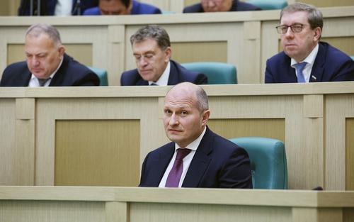 Новым главой МЧС РФ стал Куренков по представлению президента Путина