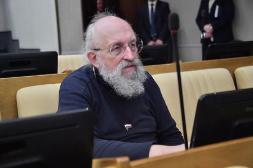 Вассерман считает, что русский статус можно восстановить не только в Запорожье, Херсоне и Донбассе, но и во Львове