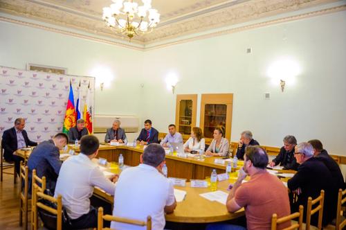 В Общественной палате Краснодара обсуждают развитие зелёного фонда