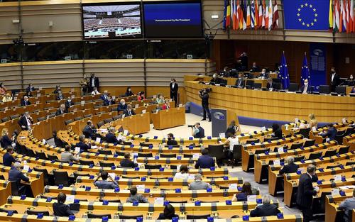 Европарламент принял резолюцию в поддержку предоставления Украине и Молдавии статуса кандидатов в ЕС