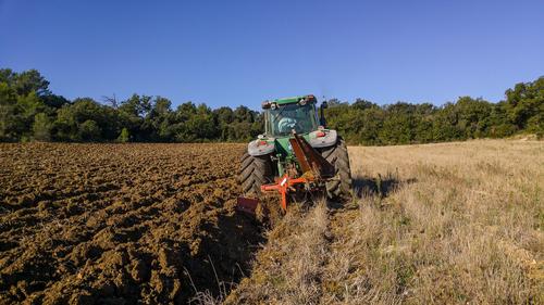 В России аграрии столкнулись с нехваткой запчастей для иностранной сельхозтехники