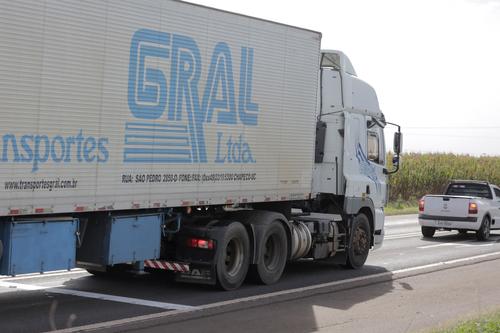 Около 1,3 тыс. грузовых машин скопилось на границе Литвы с Россией и Белоруссией 