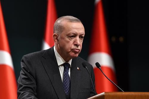 Эрдоган заявил, что Турция может заморозить вступление в НАТО Швеции и Финляндии, если они не выполнят ее условия