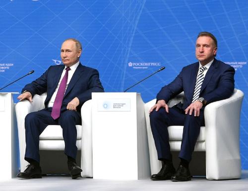 Путин предложил Шувалову найти «десятку» миллиардов рублей для школ Белоруссии