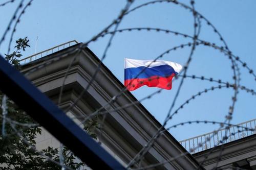 Посольствам «недружественных стран» усложняют работу в РФ