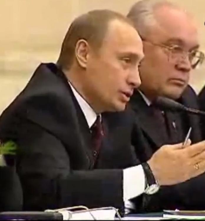 Путин провел самые масштабные с 2012 года кадровые перестановки