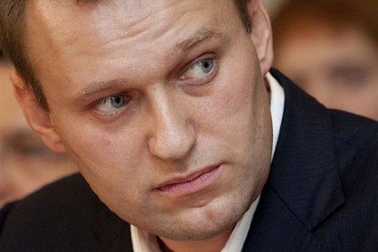 К единомышленникам Навального следователи нагрянули с обыском