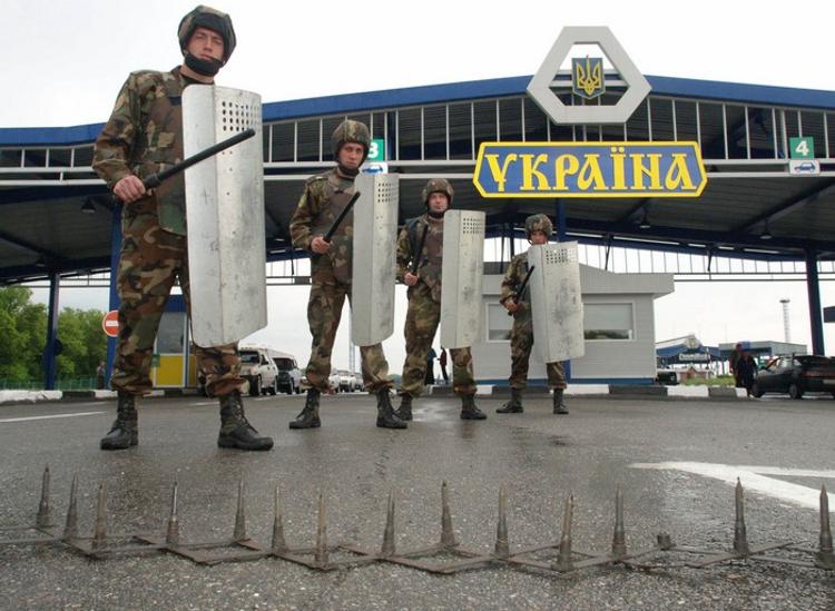 Погранслужба заявила о российских танках вблизи границы с Украиной