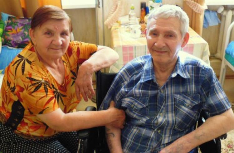 79-летняя женщина вышла замуж за первую любовь после 50 лет разлуки