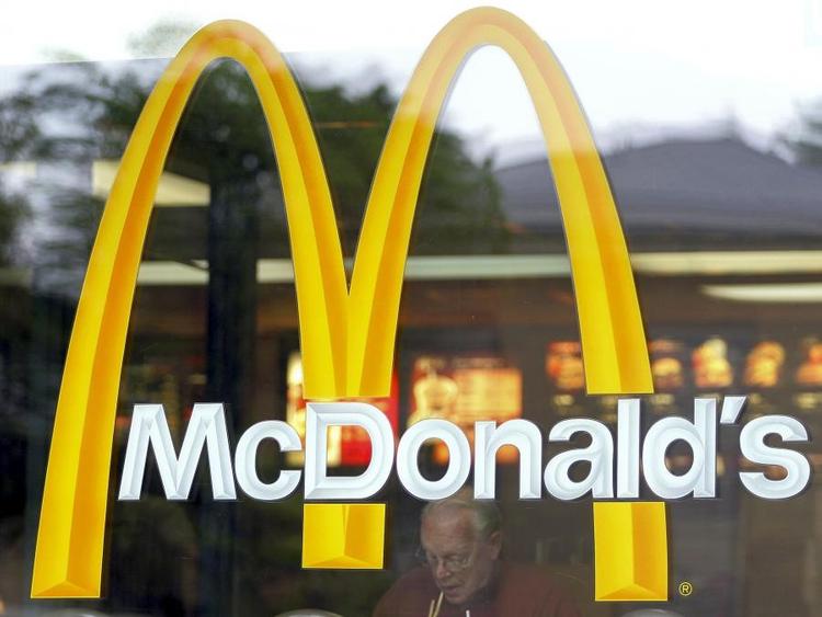 Житель Москвы требует взыскать 35 млн рублей с McDonald's за стихи