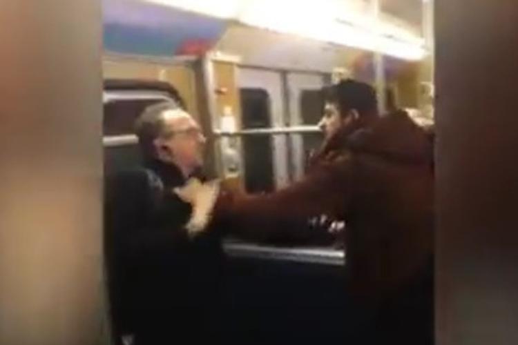 В Германии беженцы напали на пенсионеров (ВИДЕО)