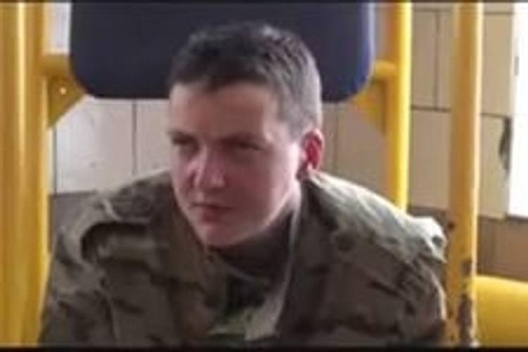 Путин обсуждал c Меркель дело украинской военнослужащей Надежды Савченко