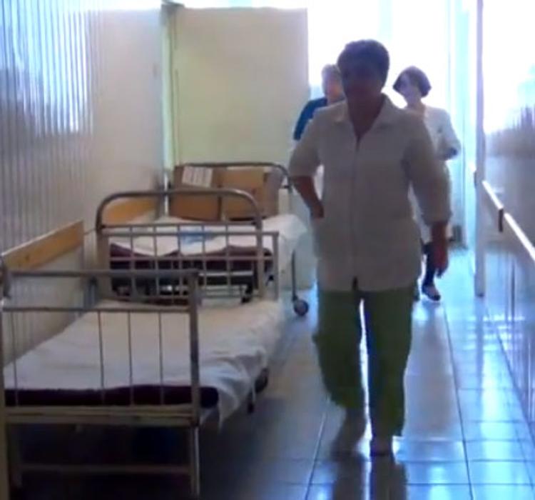 Врач не стала принимать ребенка со следами побоев на теле (ВИДЕО)