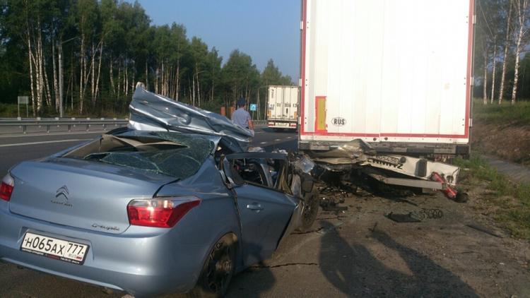 Водитель Citroen погиб в ДТП с грузовиком Scania на трассе М-7
