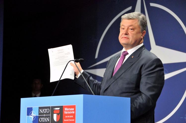 Украинские аграрии потребовали от Порошенко восстановить отношения с Россией