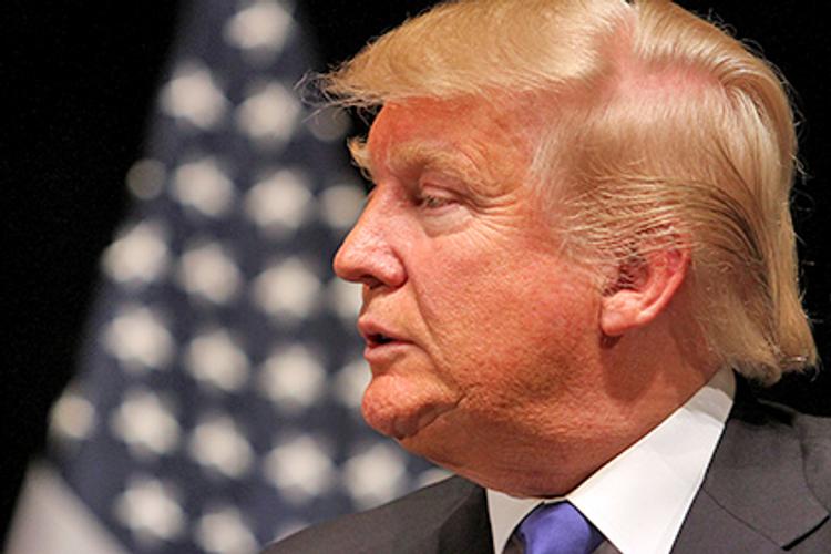 Дональд Трамп официально вступил в должность президента