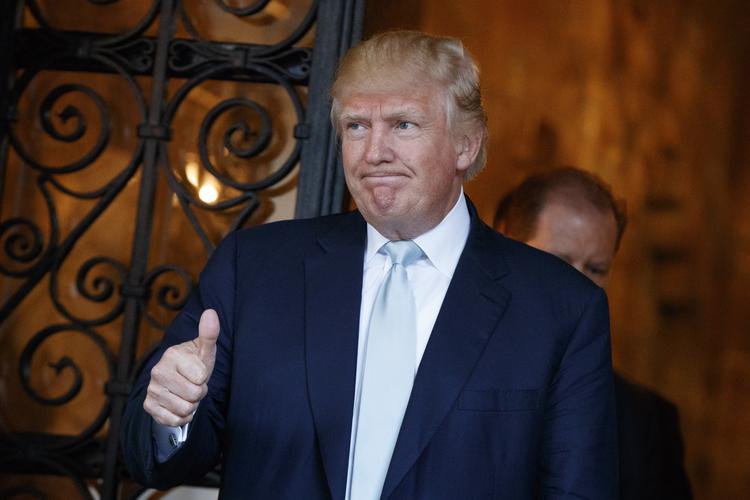 Трампа уже обвиняют в нарушении Конституции США