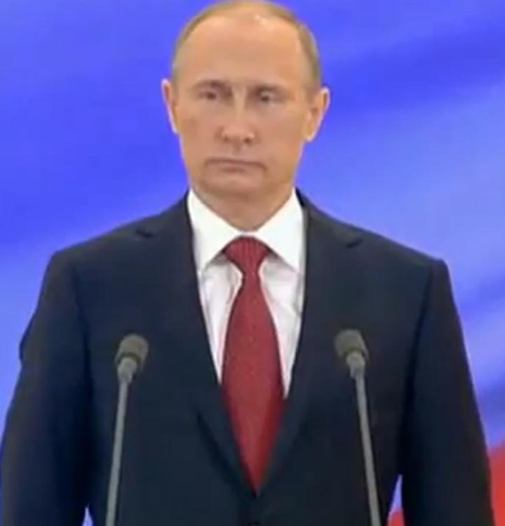 Президент РФ проводит в Санкт-Петербурге совещание с представителями спецслужб