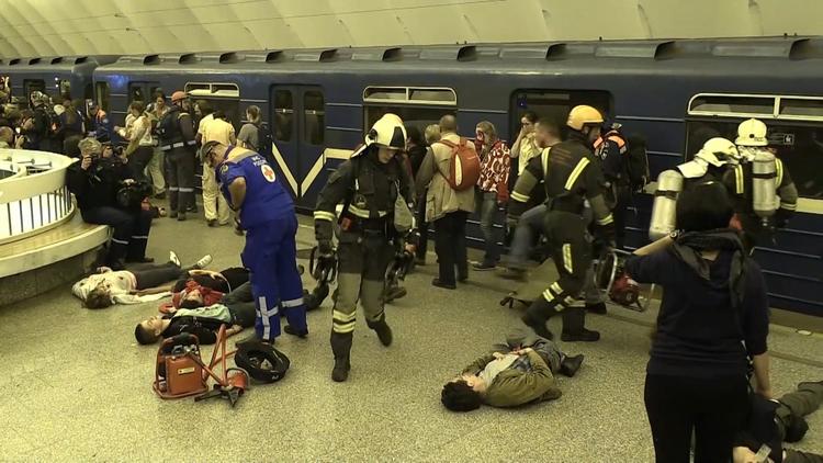 Мы понимали, что может быть второй взрыв, но продолжали работать