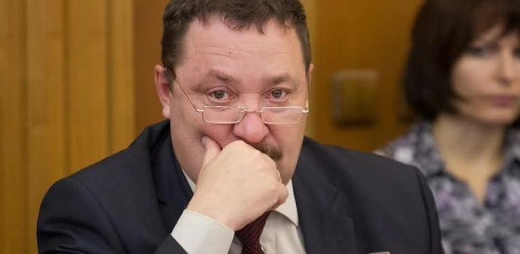 Екатеринбургского депутата вызвали на допрос в Киев