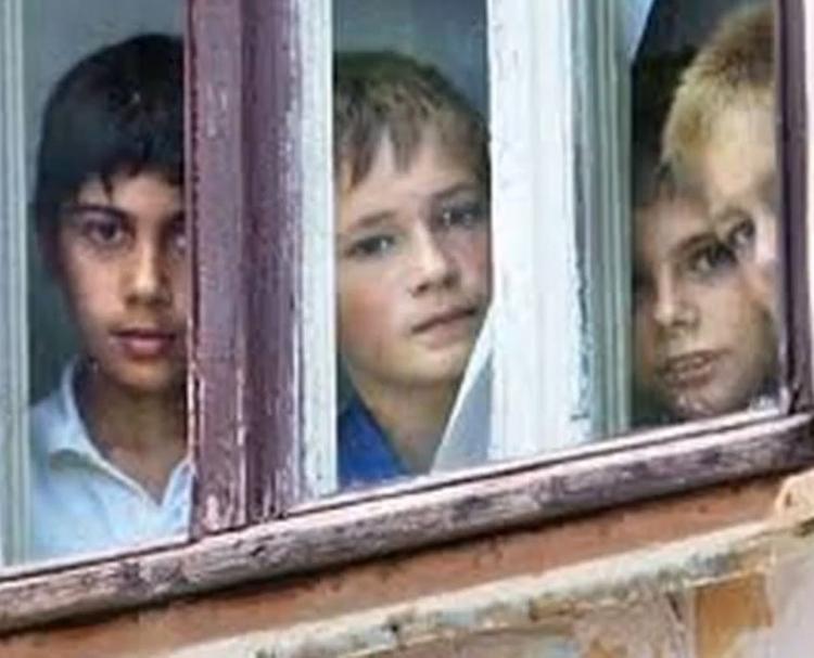 Семеро ребятишек, от которых отказались опекуны, вернулись в Калининград
