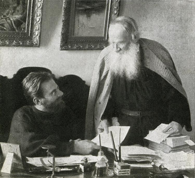 История одного скандала, или голые коленки Льва Толстого