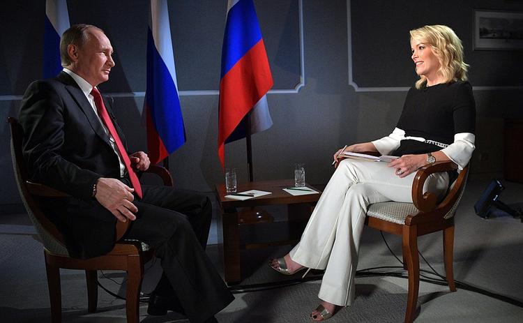 Путин на вопросы о коррупции и демократии посоветовал «не учить Россию жить»