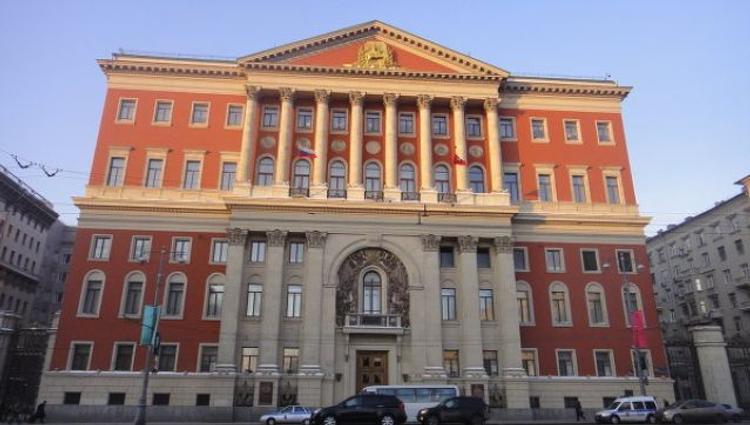 Рашкин попросил СК проверить расходы московской мэрии на благоустройство города
