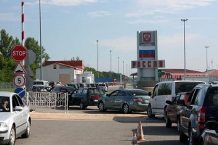 На крымско-украинской границе продают очередь