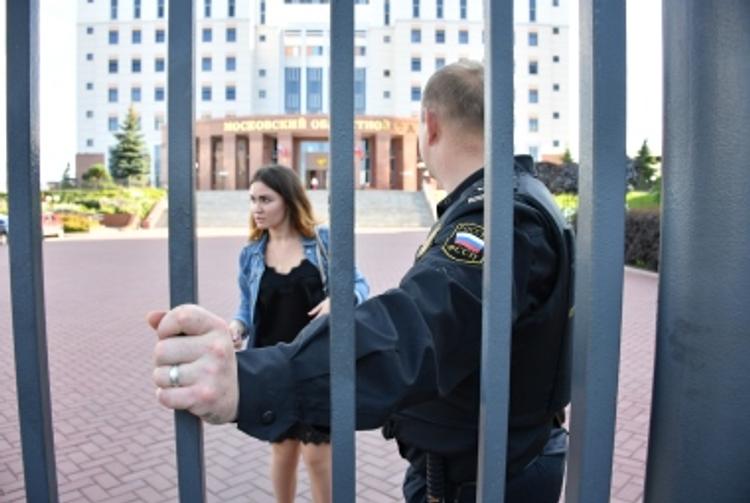 Врачи запретили допрашивать девушку-конвойного, пострадавшую от "банды ГТА"