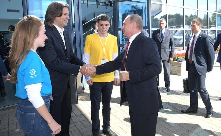 Путин рассказал школьникам о будущем властелине мира