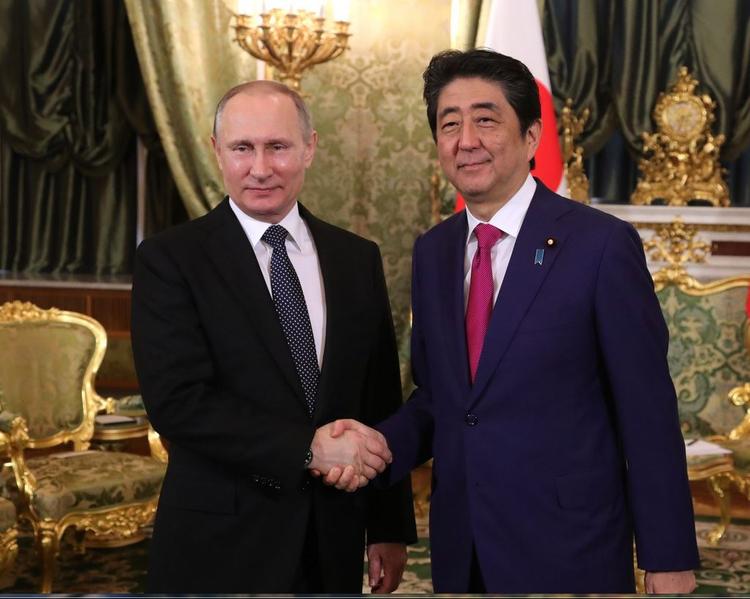 Кремль заинтересовался предложением Синдзо Абэ Путину провести поединок по дзюдо