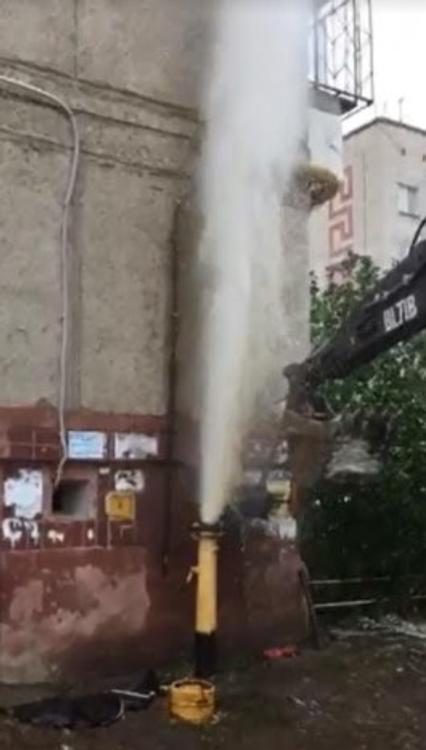В поселке близ Челябинска из газовых конфорок пошла вода
