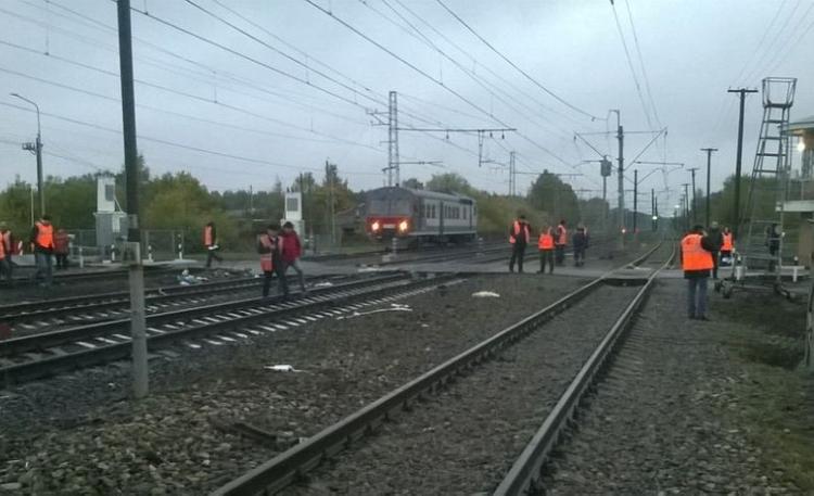 СКР рассматривает несколько причин аварии с участием автобуса и поезда в Покрове