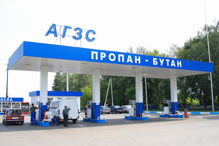 В Копейске взорвался газ на АЗС