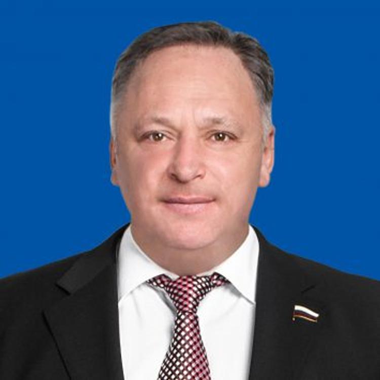 Олег Валенчук: Госдума проголосовала за плановое повышение пенсий и зарплат