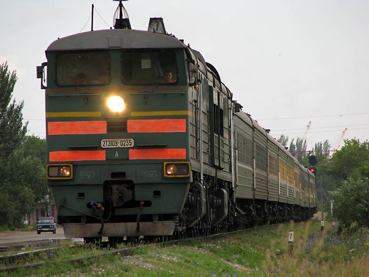 Поезд "Санкт-Петербург-Мурманск" изменил расписание ради школьницы