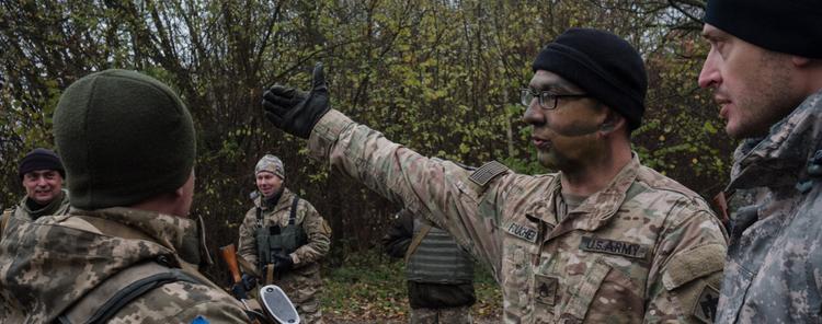 СМИ узнали о секретном полигоне, где инструкторы из США учат украинских военных