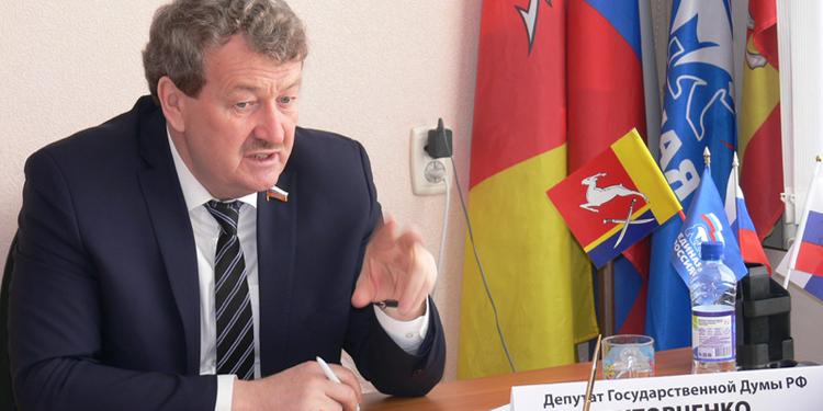 А.Литовченко прокомментировал послание президента: "Обозначен главный приоритет"